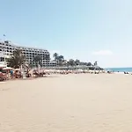 Apartment With Large Terrace, 10 Meters From Playa De Las Burras