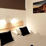 Apartment With Large Terrace, 10 Meters From Playa De Las Burras