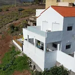 Villa Adrián
