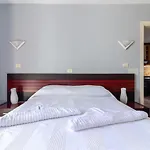 Flatguest La Estrella