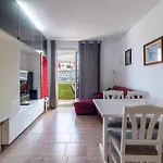 Flatguest La Estrella