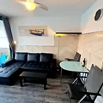 Oceanfront Deluxe-45M, 2 Big Pools,2Aircondition, 2Tv-65\