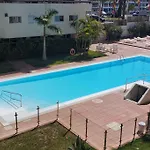 Las Camelias Apartments Q17