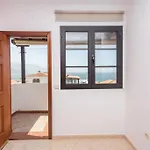 Atico Con Terraza En Agaete