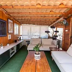 Friends\'Bed-Room In Quiet Montain - Swimming Pool, Jacuzzi, Tv Outdoor - La Lezardiere