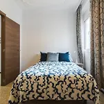 Mesa Y Lopez Deluxe Apartament