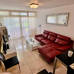 Tamaran 102 - Los Campos - Lux Garden Apt Near Dunes, Quiet-Central-Renovated