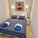 Tamaran 102 - Los Campos - Lux Garden Apt Near Dunes, Quiet-Central-Renovated