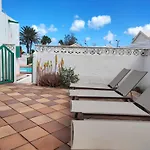 Splendid Bungalow Next To Dunes