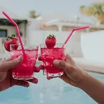 Ferienhaus In Playa Del Ingles Mit Terrasse Und Gemeinschaftlichem Pool