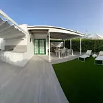 Luxury 2 Bedroom Bungalow With Private Pool