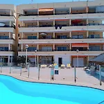 Pool view accommodation in Playa del Ingles