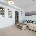 Home2Book Beachy Vibes Sea Side Apartment, Guia