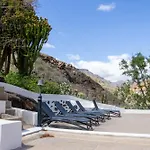 Room In Peaceful Villa 15 Min From The Beach