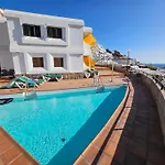 Modern Apartment With Sea View Nearby The Beach