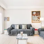 Comfortable Apartment With Terrace