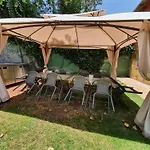 Villa Layo