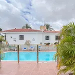 Private Chill-Out Terrace Bungalow - Pool
