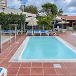 Private Chill-Out Terrace Bungalow - Pool
