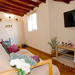 Zenda De Fontanales
