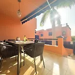 Surf House Meloneras