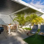 Porto Mare 42 With Heated Pool On The Front Line By Tenpropertiesgc