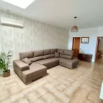 Villa Mariola