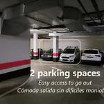 Blue House - 2 Parkings