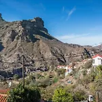 House Sleeps6-Parking-Garden-Pool In Summer-Pet