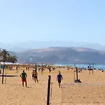 A Los Pies De Las Canteras - Atlantic Coral Bay