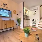 Cosy Green Oasis Bungalow