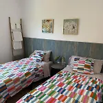 Sarah Kite II Vv, Room 3