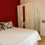 Casa Serafin Y Aurelia