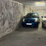 Alvaro Home Con Parking Para Turismo Pequeno