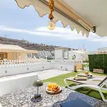 Horizon Vacation Home - Coastal Oasis Shared Pool Terrace Smart Tv