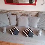 Casita De Gatas Olia