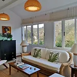 Casa Con Cuevita