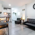 Flatguest Luis Morote + Central + Beach + Wifi