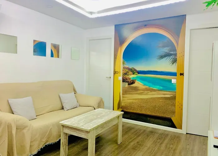 Apartamento Moderno Tipo Semisotano En Playa Las Canteras Con Wifi