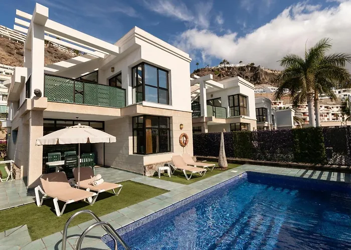 Sunshine Beach Villas