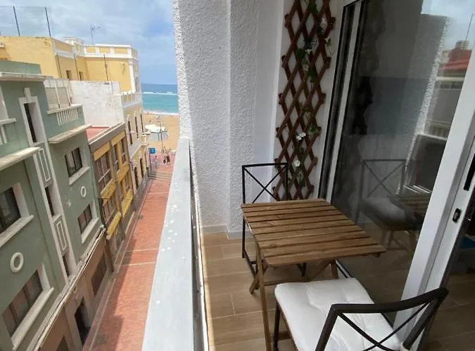 Beach Balcony Lounge