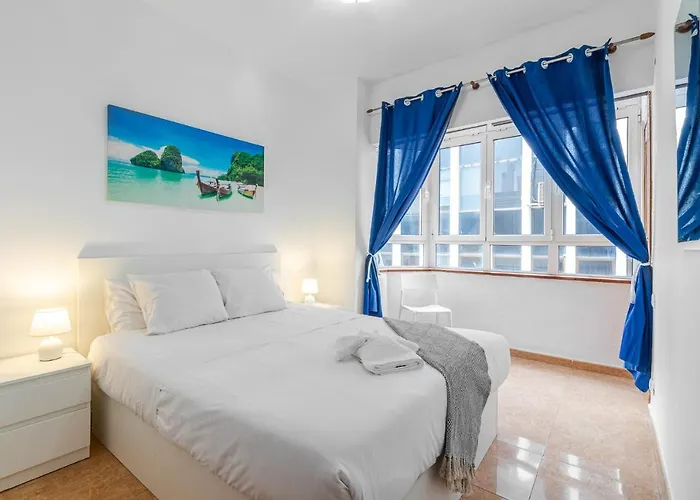 Lovely Flat Santa Catalina Park