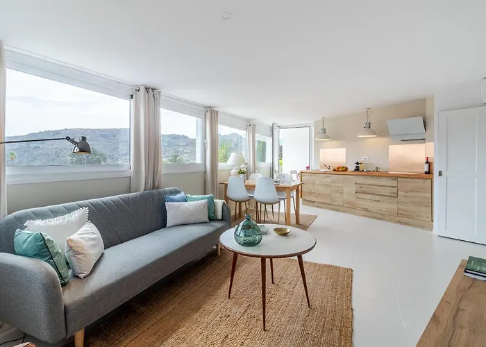 Santa Brigida Window Suite