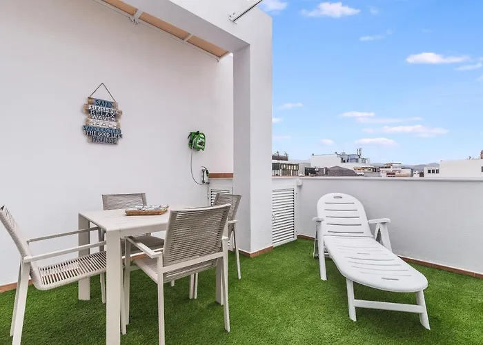 Home2Book El Perenquen Las Canteras