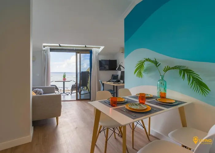 Living Las Canteras Homes - Sea Breeze Beachfront
