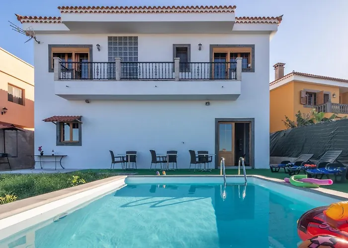 Villa De Pino