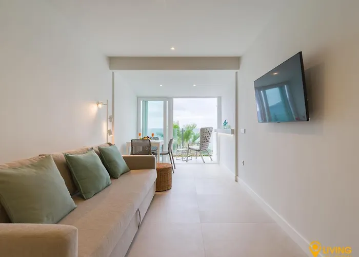 Living Las Canteras Homes- Beachfront Aquamarina