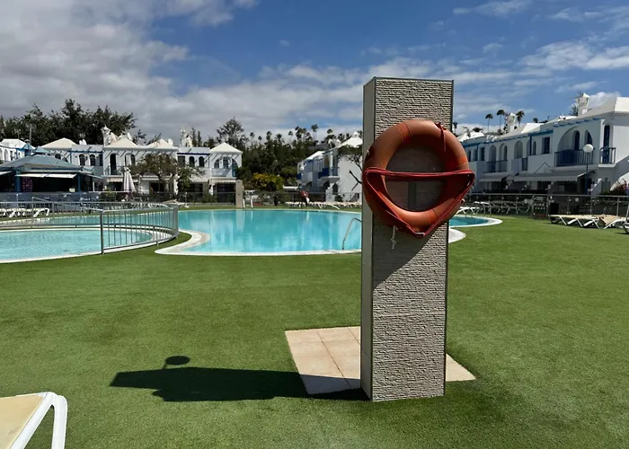 55 Playmar Villa Wellness