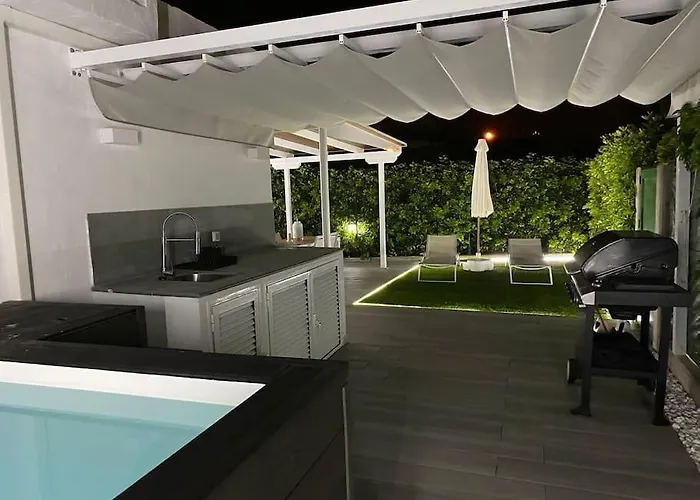 Luxury 2 Bedroom Bungalow With Private Pool