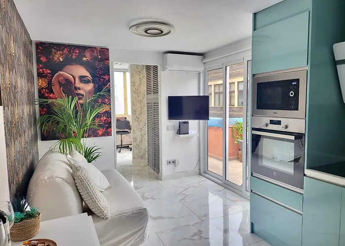 New Attic With Terrace And Air Conditioning At Las Canteras Beach Parking Optional